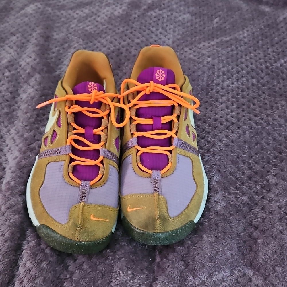 Nike Vibrant Purple and Tan Sneakers - Picture 2 of 8